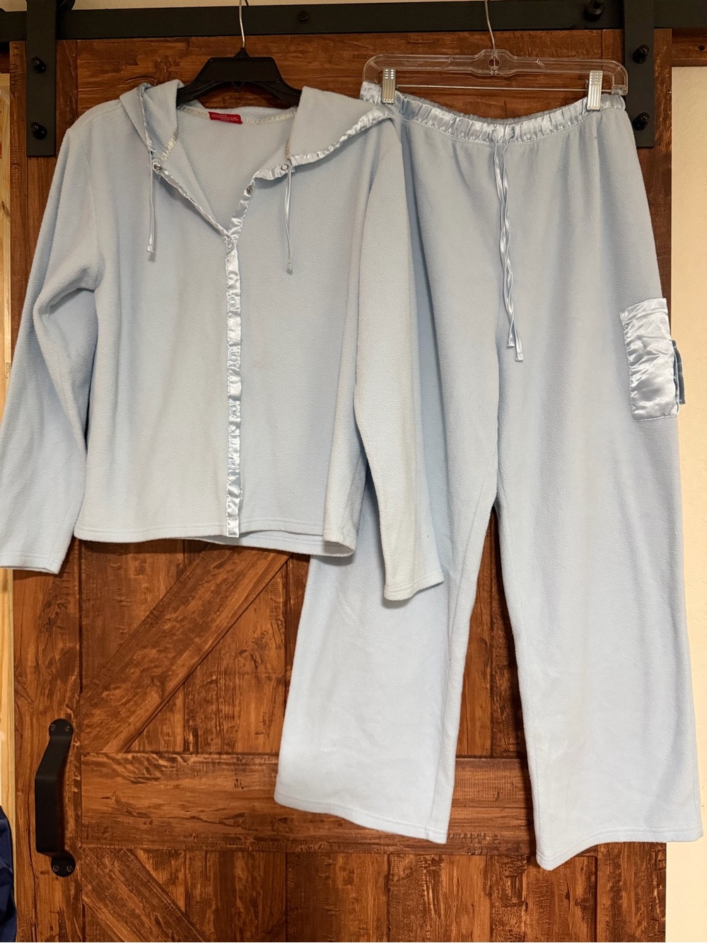 Gloria Vanderbilt Light Blue Lounge Set with hoodie and Cargo Pants Size L